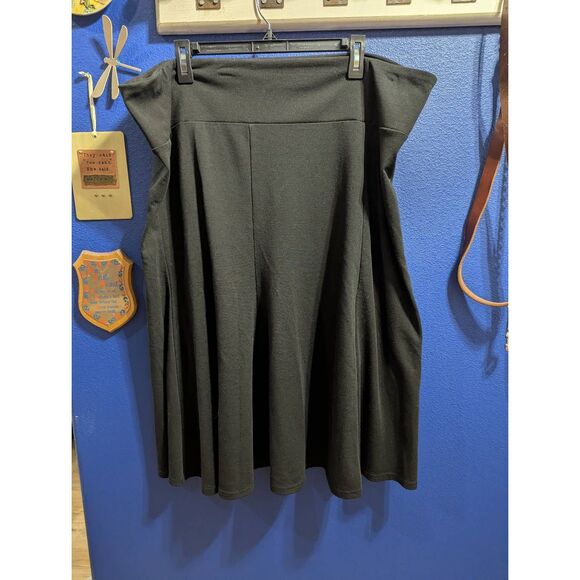 Fashion Bug A Line Midi Skirt in Black - Picture 1 of 6